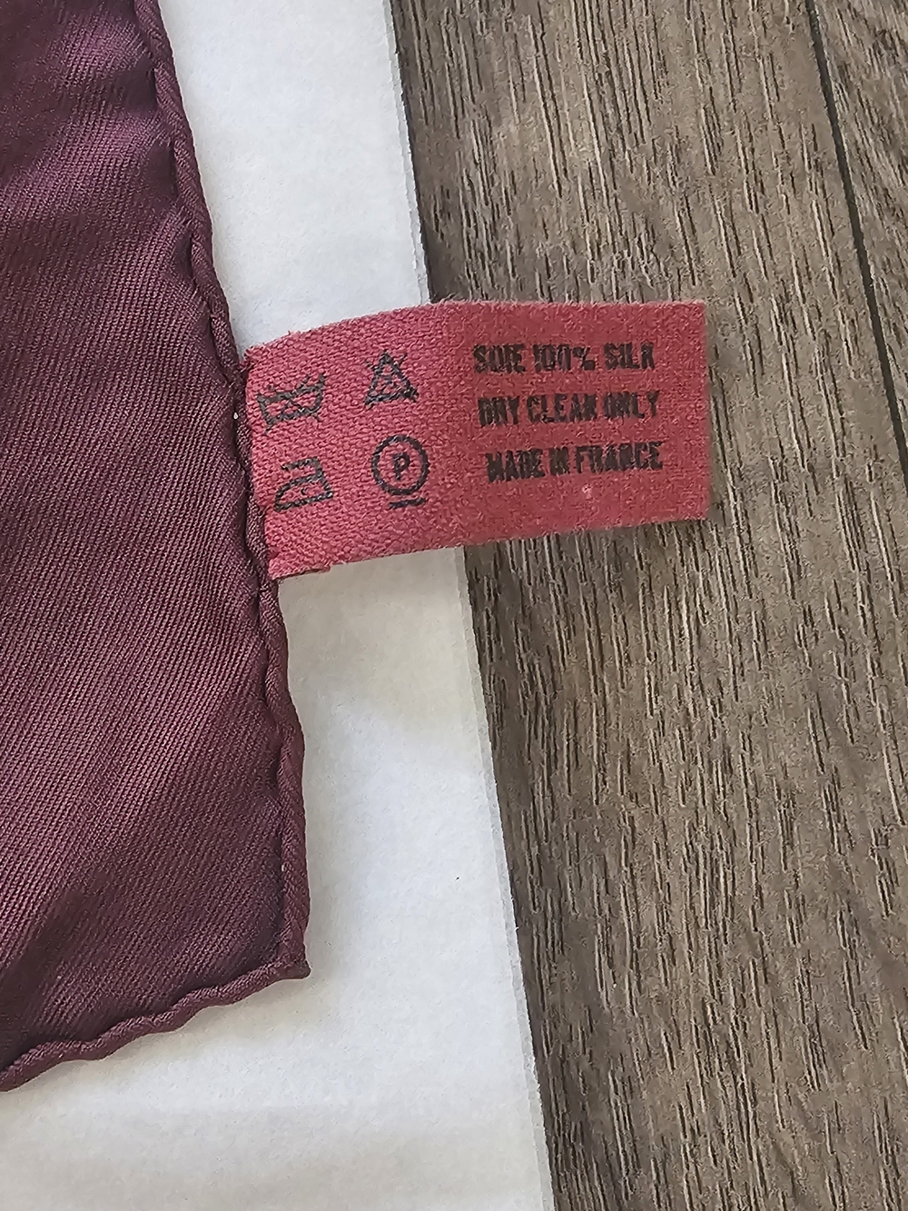 Hermes Luxury Red Leopard Jungle Love Print Scarf - Picture 5 of 5
